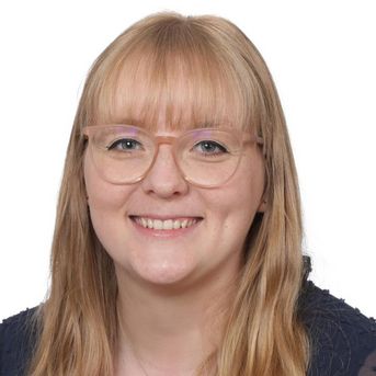 Foto: Staatliche Schlösser und Gärten Baden-Württemberg, Simone Staron Staatliche Schlösser und Gärten Baden-Württemberg, Porträt Lisa-Marie Rauscher