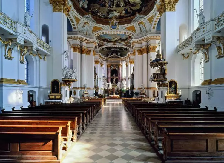 Foto: Staatliche Schlösser und Gärten Baden-Württemberg, Steffen Hauswirth Innenaufnahme der Klosterkirche Wiblingen